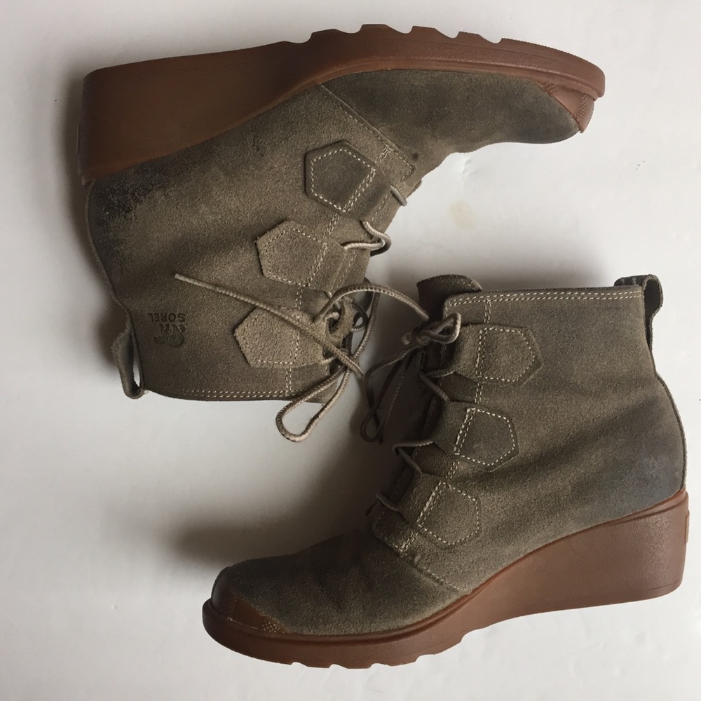 Sorel Toronto Green Suede Wedge Ankle Boot